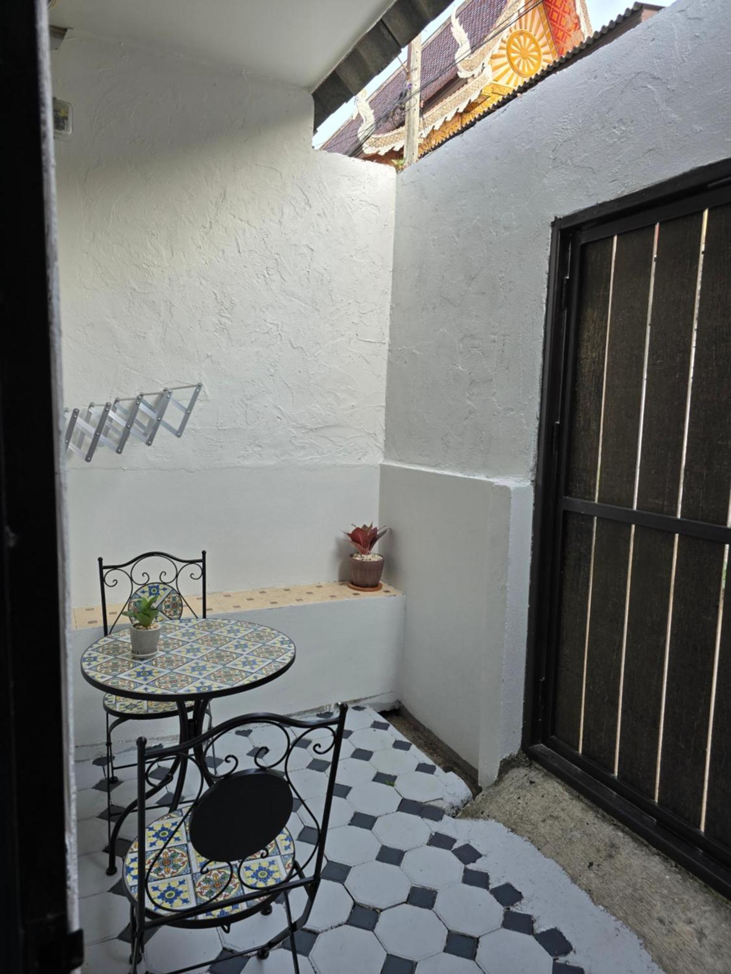The Old City Rooms Chiang Mai Extérieur photo
