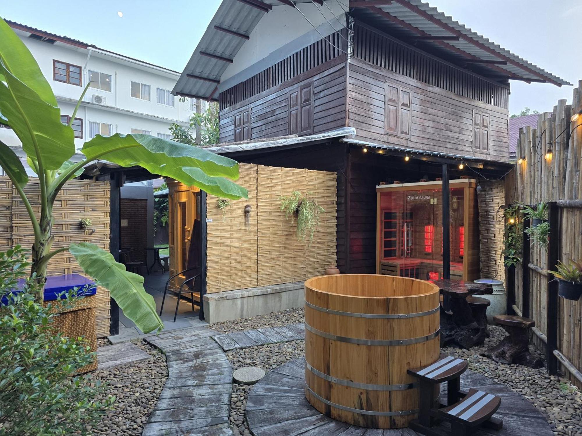 The Old City Rooms Chiang Mai Extérieur photo