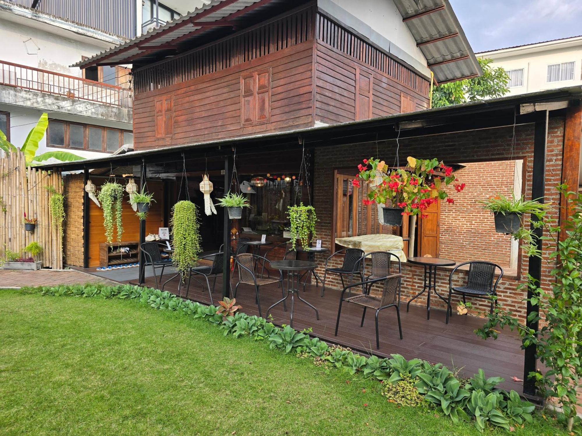 The Old City Rooms Chiang Mai Extérieur photo