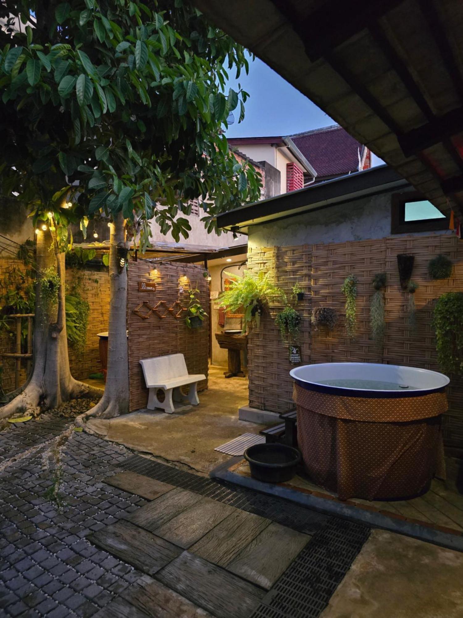 The Old City Rooms Chiang Mai Extérieur photo